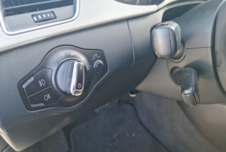 Audi A4 3.0 V6 TDI 240 CH QUATTRO S LINE Audi A4 3.0 V6 TDI 240 CH QUATTRO S LINE