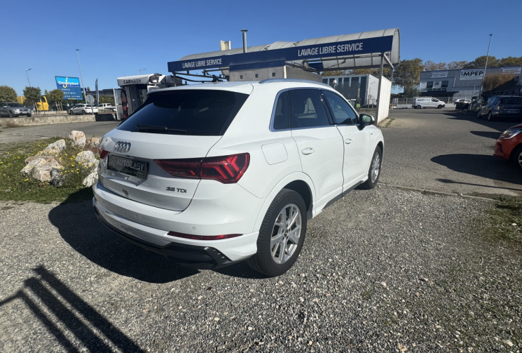 Audi Q3 35 2.0 TDI 150ch S-Line Audi Q3 35 2.0 TDI 150ch S-Line