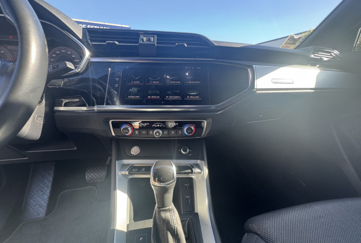 Audi Q3 35 2.0 TDI 150ch S-Line Audi Q3 35 2.0 TDI 150ch S-Line