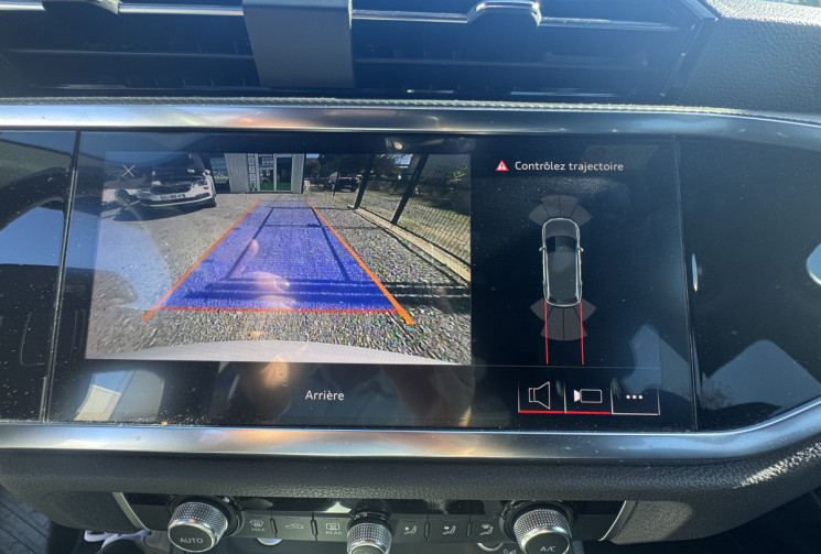 Audi Q3 35 2.0 TDI 150ch S-Line Audi Q3 35 2.0 TDI 150ch S-Line