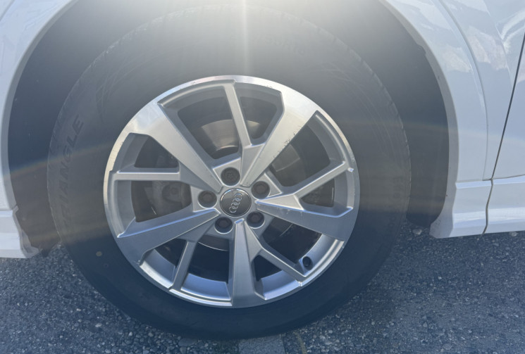 Audi Q3 35 2.0 TDI 150ch S-Line Audi Q3 35 2.0 TDI 150ch S-Line