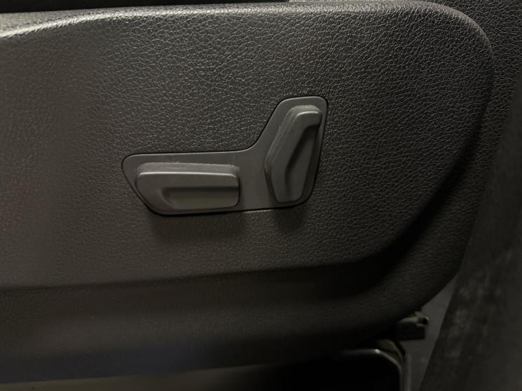 Peugeot TRAVELLER 2.0 BlueHDi 150 ch Long Business VIP S&S Peugeot TRAVELLER 2.0 BlueHDi 150 ch Long Business VIP S&S