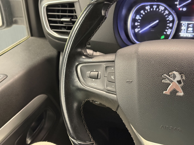 Peugeot TRAVELLER 2.0 BlueHDi 150 ch Long Business VIP S&S Peugeot TRAVELLER 2.0 BlueHDi 150 ch Long Business VIP S&S