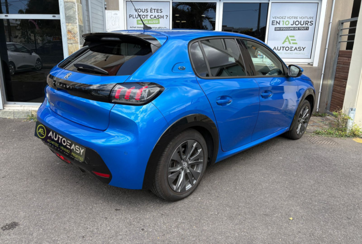 Peugeot 208  II e-208 100kW 136 cv ALLURE Peugeot 208  II e-208 100kW 136 cv ALLURE