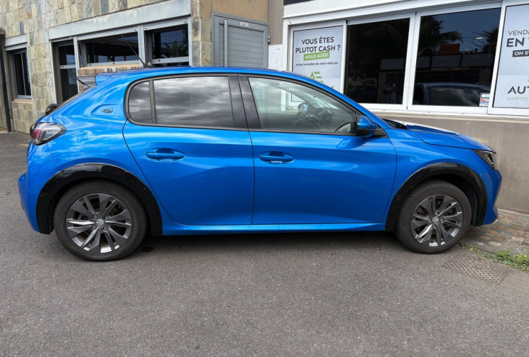 Peugeot 208  II e-208 100kW 136 cv ALLURE Peugeot 208  II e-208 100kW 136 cv ALLURE