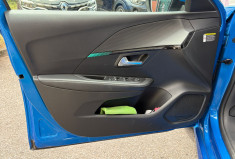 Peugeot 208  II e-208 100kW 136 cv ALLURE Peugeot 208  II e-208 100kW 136 cv ALLURE