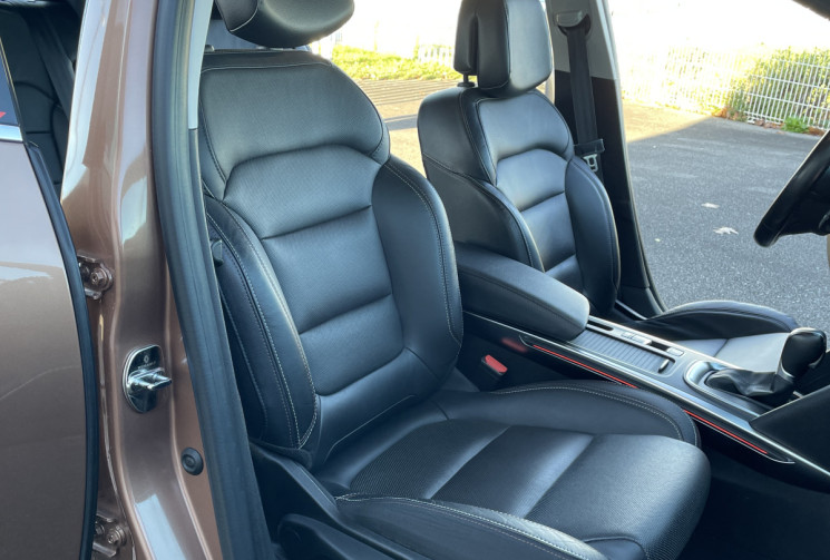 Renault Megane IV PH 2 1.5 Blue DCi 115 CV EDC BVA EDITION ONE Renault Megane IV PH 2 1.5 Blue DCi 115 CV EDC BVA EDITION ONE