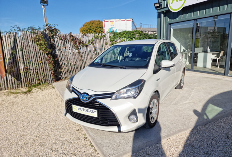 Toyota Yaris HSD 100ch DYNAMIC 5P Toyota Yaris HSD 100ch DYNAMIC 5P