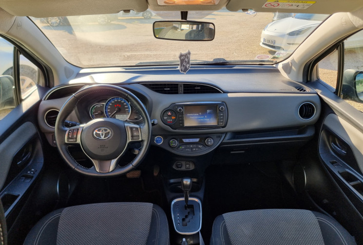 Toyota Yaris HSD 100ch DYNAMIC 5P Toyota Yaris HSD 100ch DYNAMIC 5P