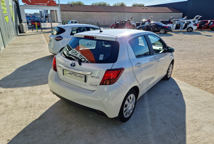 Toyota Yaris HSD 100ch DYNAMIC 5P Toyota Yaris HSD 100ch DYNAMIC 5P