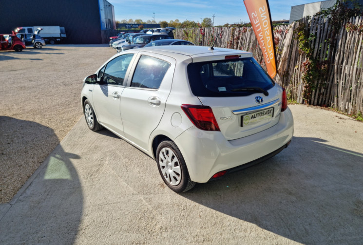 Toyota Yaris HSD 100ch DYNAMIC 5P Toyota Yaris HSD 100ch DYNAMIC 5P