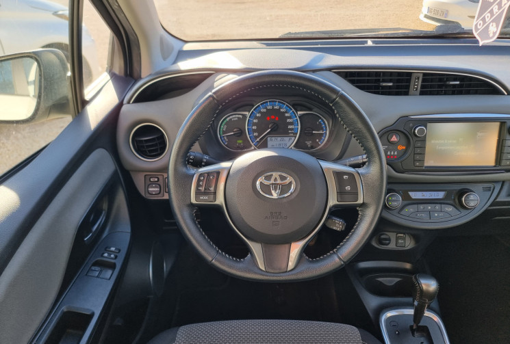 Toyota Yaris HSD 100ch DYNAMIC 5P Toyota Yaris HSD 100ch DYNAMIC 5P