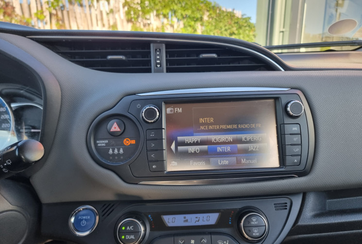 Toyota Yaris HSD 100ch DYNAMIC 5P Toyota Yaris HSD 100ch DYNAMIC 5P