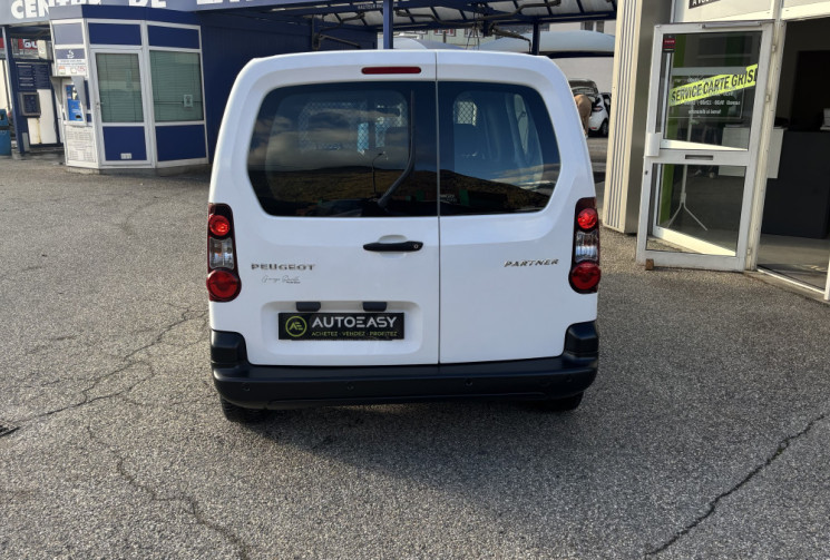 Peugeot Partner 1.6 BlueHDI 100 ch premium pack Peugeot Partner 1.6 BlueHDI 100 ch premium pack