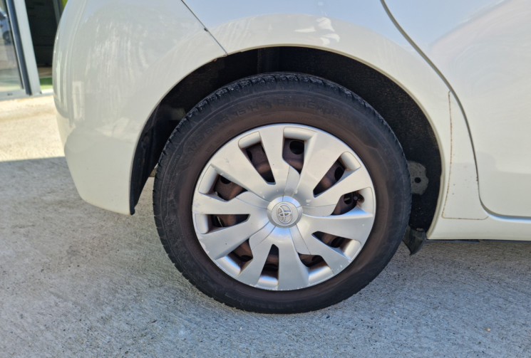 Toyota Yaris 1.5 HYBRIDE DYNAMIC 100H 5P