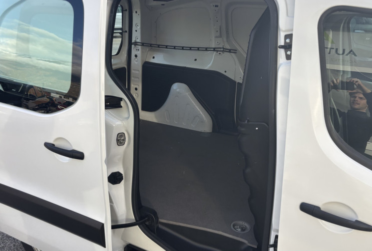 Peugeot Partner 1.6 BlueHDI 100 ch premium pack Peugeot Partner 1.6 BlueHDI 100 ch premium pack