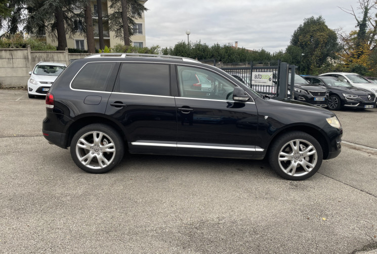 Volkswagen Touareg V10 5.0 / 313 CH / INDIVIDUAL Volkswagen Touareg V10 5.0 / 313 CH / INDIVIDUAL