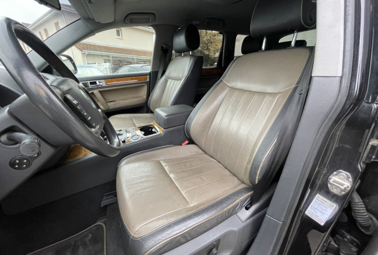 Volkswagen Touareg V10 5.0 / 313 CH / INDIVIDUAL Volkswagen Touareg V10 5.0 / 313 CH / INDIVIDUAL