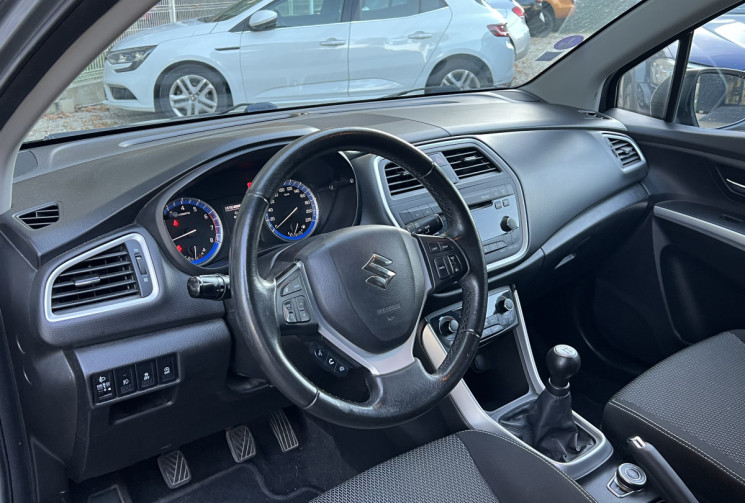 Suzuki SX4 S-Cross 1.6 VVT Allgrip 4x4 120 Privilège Moteur à chaîne / Bluetooth