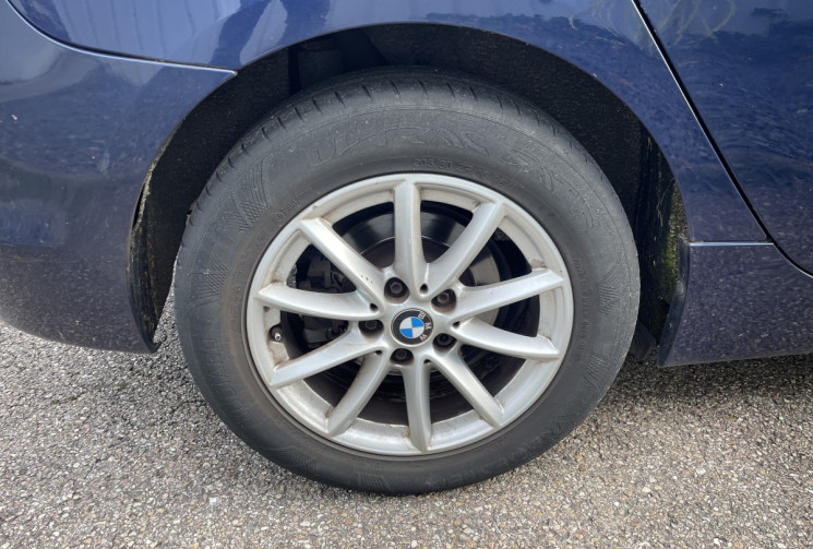 BMW SERIE 2 ACTIVETOURER 218dA 150 ch Luxury / Caméra de recul / Siège Chauffants / Boite Auto  BMW SERIE 2 ACTIVETOURER 218dA 150 ch Luxury / Caméra de recul / Siège Chauffants / Boite Auto