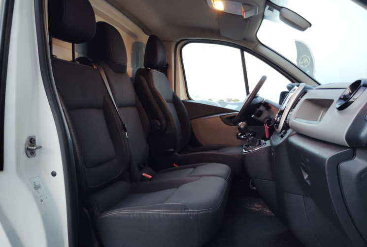 Renault Trafic L1H1 1000 1.6 dCi 120ch Grand Confort Euro6 Renault Trafic L1H1 1000 1.6 dCi 120ch Grand Confort Euro6