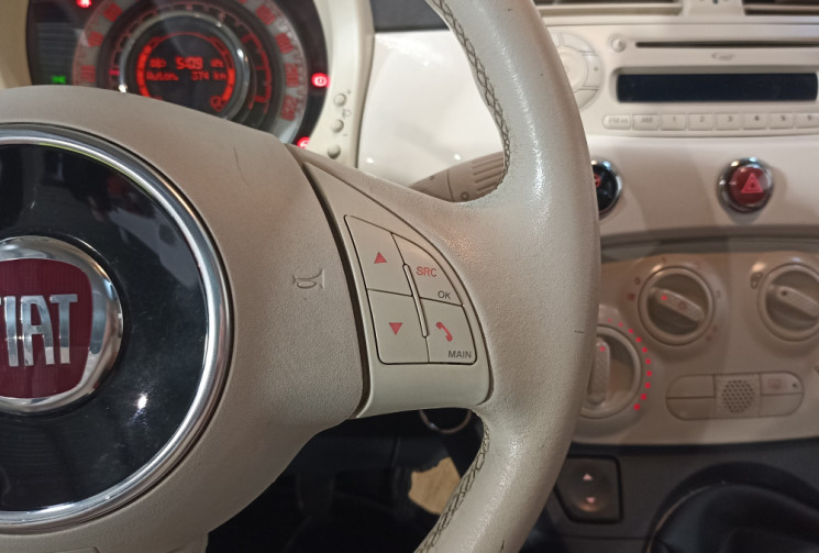 FIAT 500 1.2 8V 69 ch Lounge / Toit ouvrant panoramique / distribution ok FIAT 500 1.2 8V 69 ch Lounge / Toit ouvrant panoramique / distribution ok