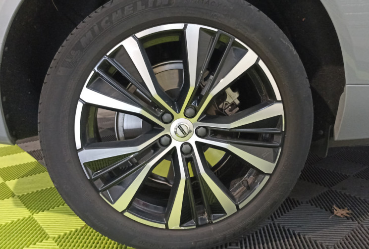 Volvo XC60 B4 197ch Ultimate Style Dark Geartronic Volvo XC60 B4 197ch Ultimate Style Dark Geartronic