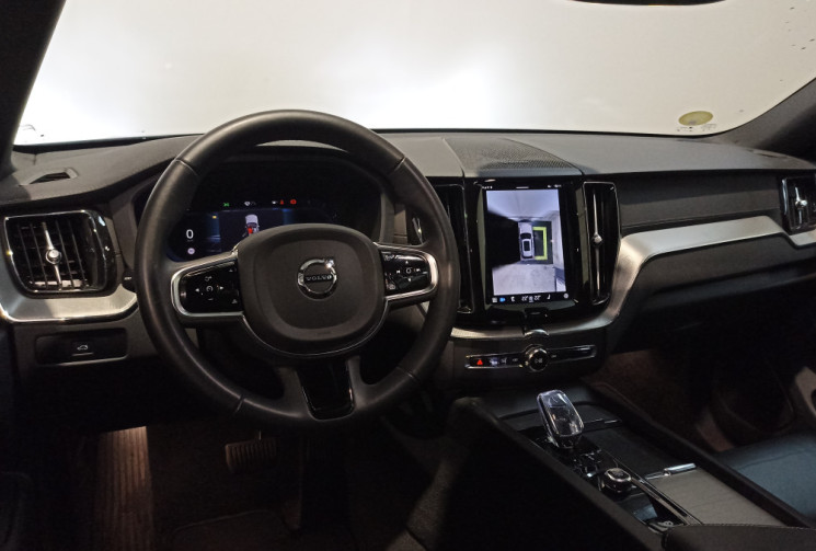 Volvo XC60 B4 197ch Ultimate Style Dark Geartronic Volvo XC60 B4 197ch Ultimate Style Dark Geartronic