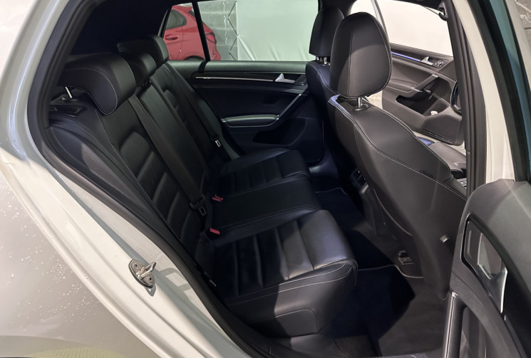 Volkswagen Golf 2.0 TSI 300ch BlueMotion Technology R 4Motion DSG6 5p Volkswagen Golf 2.0 TSI 300ch BlueMotion Technology R 4Motion DSG6 5p