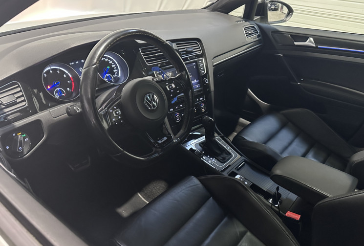 Volkswagen Golf 2.0 TSI 300ch BlueMotion Technology R 4Motion DSG6 5p Volkswagen Golf 2.0 TSI 300ch BlueMotion Technology R 4Motion DSG6 5p