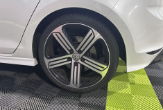 Volkswagen Golf 2.0 TSI 300ch BlueMotion Technology R 4Motion DSG6 5p Volkswagen Golf 2.0 TSI 300ch BlueMotion Technology R 4Motion DSG6 5p