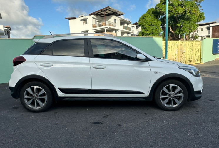 Hyundai I20 1.0 T-GDi 100ch Active Euro6d-T EVAP // Excellent état // Boite manuelle Hyundai I20 1.0 T-GDi 100ch Active Euro6d-T EVAP // Excellent état // Boite manuelle