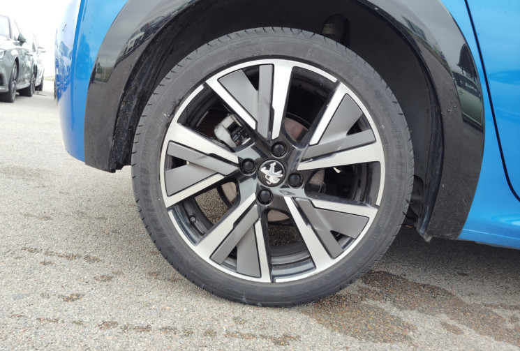 Peugeot 208 208 1.2 PureTech 130ch S&S GT Line EAT8