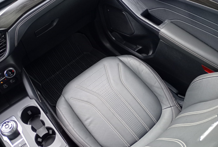 Ford Kuga 2.5 Duratec 190 ch FlexiFuel FHEV *Vignale