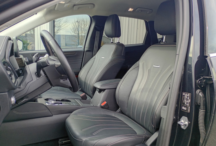 Ford Kuga 2.5 Duratec 190 ch FlexiFuel FHEV *Vignale