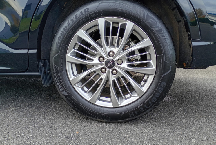 Ford Kuga 2.5 Duratec 190ch FlexiFuel FHEV *Vignale  Ford Kuga 2.5 Duratec 190ch FlexiFuel FHEV *Vignale