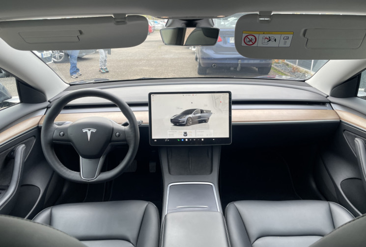 Tesla Model 3 Standard RWD Plus MY22 / Caméra 360° / Siège électrique, chauffants / 1er Main  Tesla Model 3 Standard RWD Plus MY22 / Caméra 360° / Siège électrique, chauffants / 1er Main
