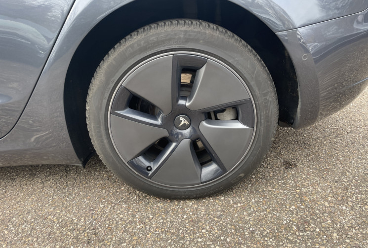 Tesla Model 3 Standard RWD Plus MY22 / Caméra 360° / Siège électrique, chauffants / 1er Main  Tesla Model 3 Standard RWD Plus MY22 / Caméra 360° / Siège électrique, chauffants / 1er Main