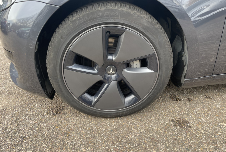 Tesla Model 3 Standard RWD Plus MY22 / Caméra 360° / Siège électrique, chauffants / 1er Main  Tesla Model 3 Standard RWD Plus MY22 / Caméra 360° / Siège électrique, chauffants / 1er Main