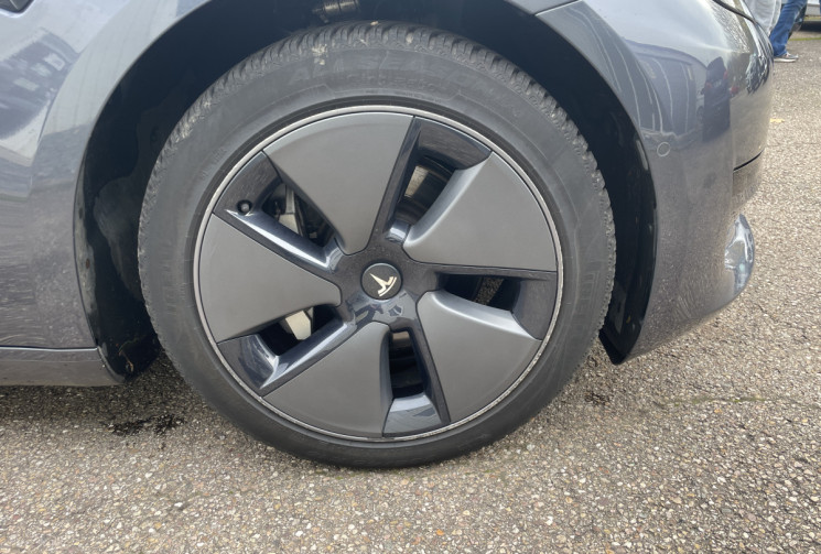 Tesla Model 3 Standard RWD Plus MY22 / Caméra 360° / Siège électrique, chauffants / 1er Main  Tesla Model 3 Standard RWD Plus MY22 / Caméra 360° / Siège électrique, chauffants / 1er Main