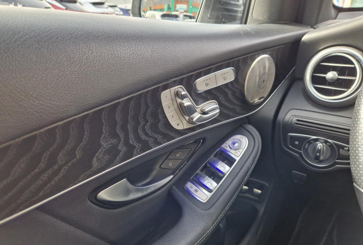 Mercedes GLC Coupé 300e 211+122ch AMG Line 4Matic 9G-Tronic