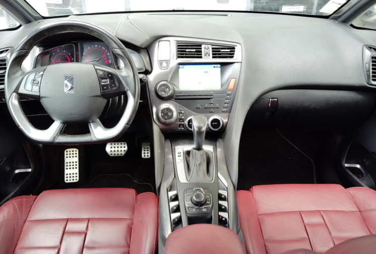 DS DS5 2.0 BlueHDi180 Sport Chic S&S EAT6 DS DS5 2.0 BlueHDi180 Sport Chic S&S EAT6