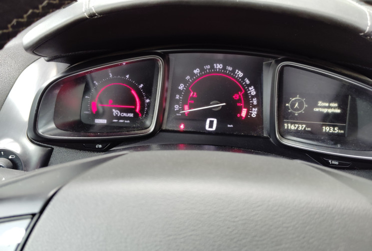 DS DS5 2.0 BlueHDi180 Sport Chic S&S EAT6 DS DS5 2.0 BlueHDi180 Sport Chic S&S EAT6