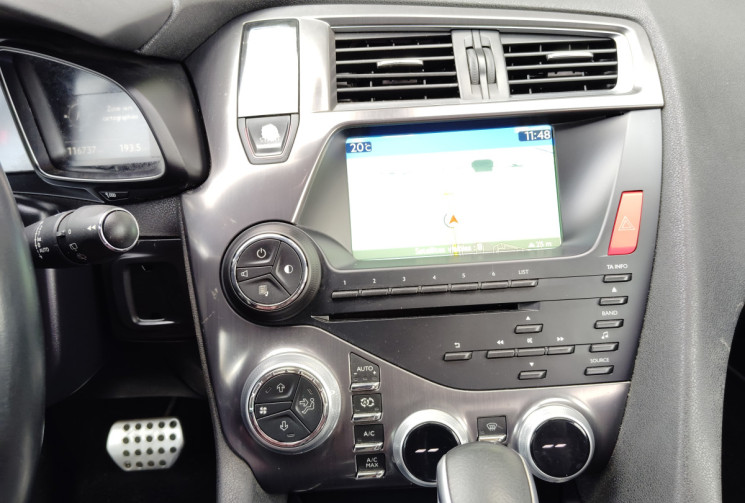 DS DS5 2.0 BlueHDi180 Sport Chic S&S EAT6 DS DS5 2.0 BlueHDi180 Sport Chic S&S EAT6