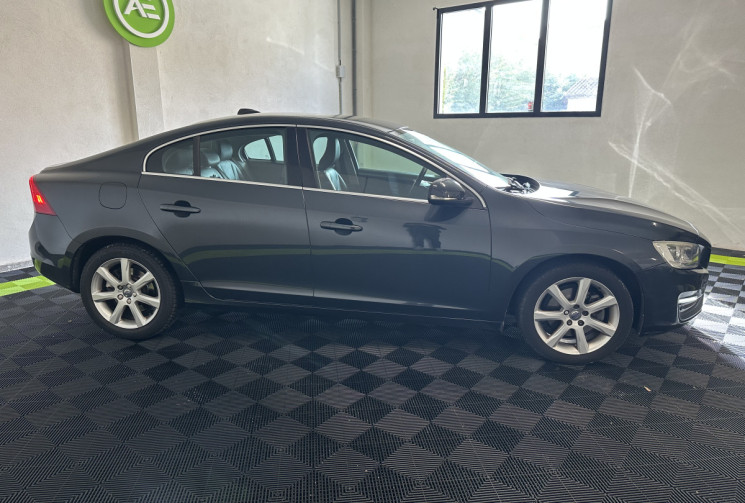 Volvo S60 II D3 150ch Översta Edition Geartronic Volvo S60 II D3 150ch Översta Edition Geartronic