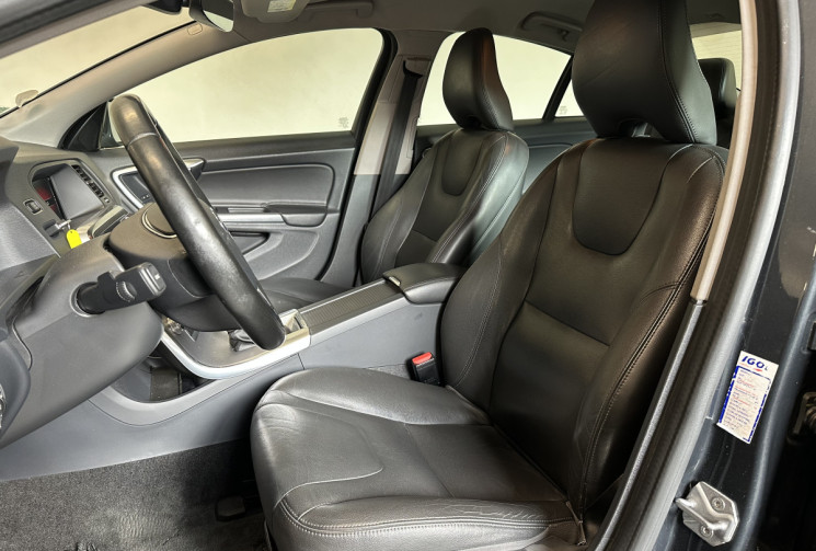 Volvo S60 II D3 150ch Översta Edition Geartronic Volvo S60 II D3 150ch Översta Edition Geartronic