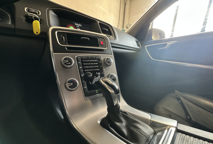 Volvo S60 II D3 150ch Översta Edition Geartronic Volvo S60 II D3 150ch Översta Edition Geartronic