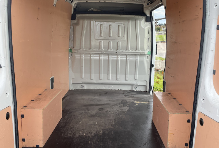 Peugeot Boxer III PH 3 L2H2  2.2 BlueHDi 140 CV ASPHALT Peugeot Boxer III PH 3 L2H2  2.2 BlueHDi 140 CV ASPHALT