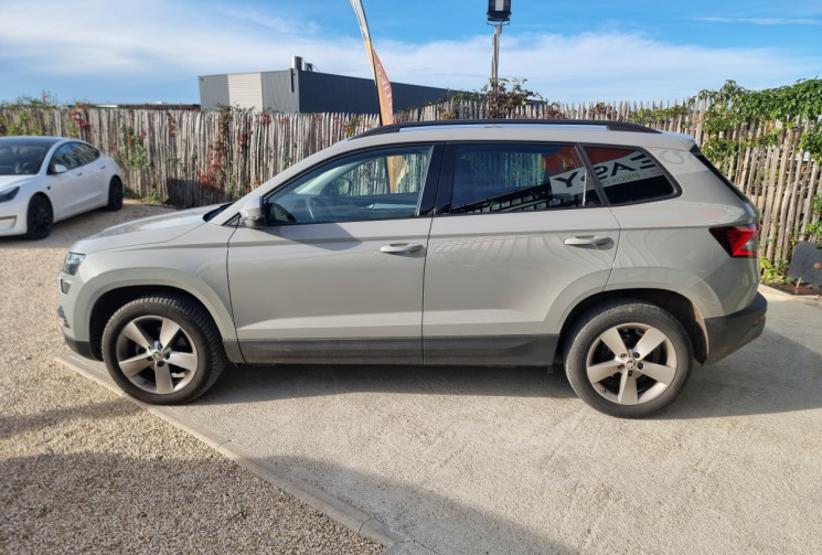 Skoda Karoq 2.0 TDI 116 CH SCR DSG7 BUSINESS / ENTRETIEN COMPLET CONSTRUCTEUR