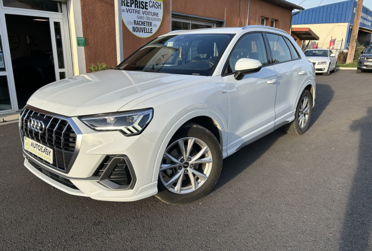 Audi Q3 2.0 TDI S-Line 150 CV S-Tronic Audi Q3 2.0 TDI S-Line 150 CV S-Tronic